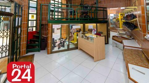 Commercial premises for sale on Calle de la Virgen de la Soledad, Old Town