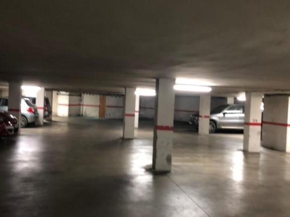 Garage for sale in the city center