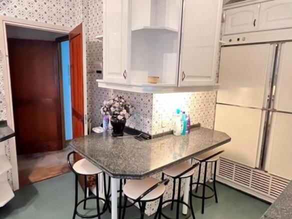 Apartment for sale in Pardaleras