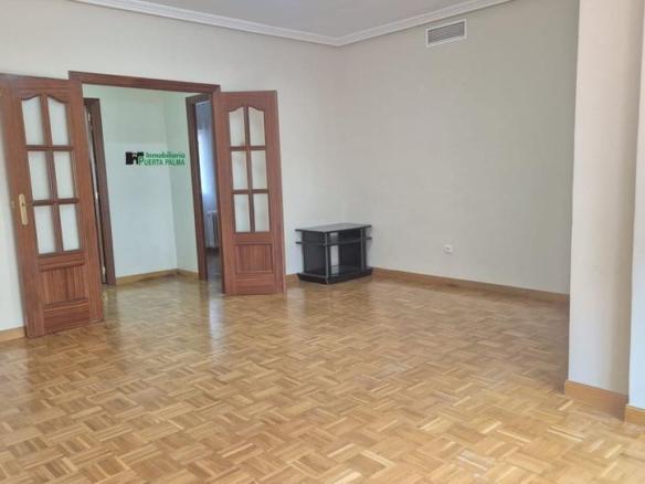 Apartment for sale in Pardaleras