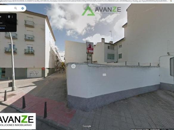 Commercial space for sale in the East
