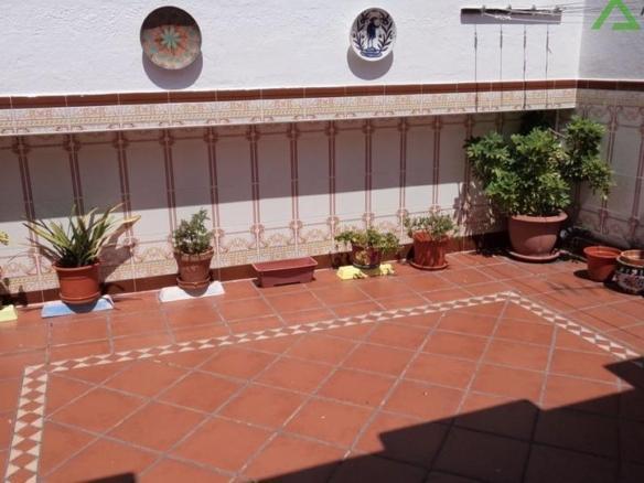House or villa for sale in Muza, Centro