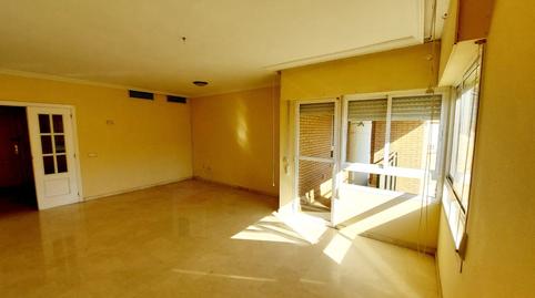 Apartment for sale on Avenida Sinforiano Madroñero, Valdepasillas – La Paz – Huerta Rosales