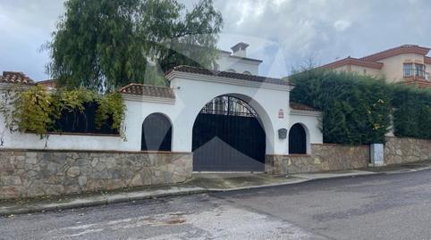 House or villa for sale on Calle Ordesa, Las Vaguadas