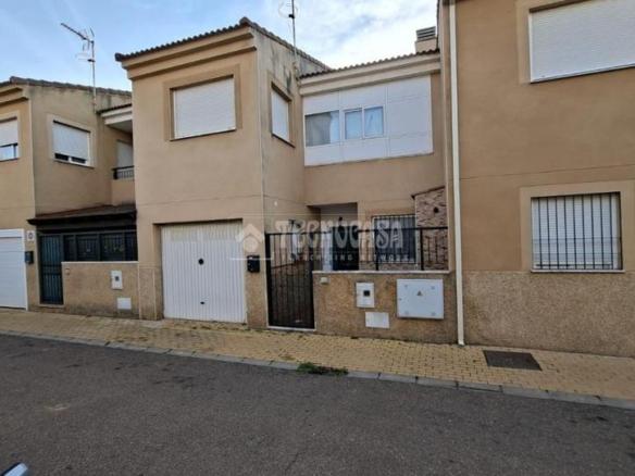 House or villa for sale in Talavera la Real