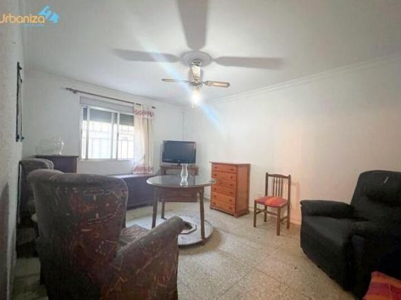 Ground floor apartment for sale in Maria Auxiliadora – Llera neighborhood