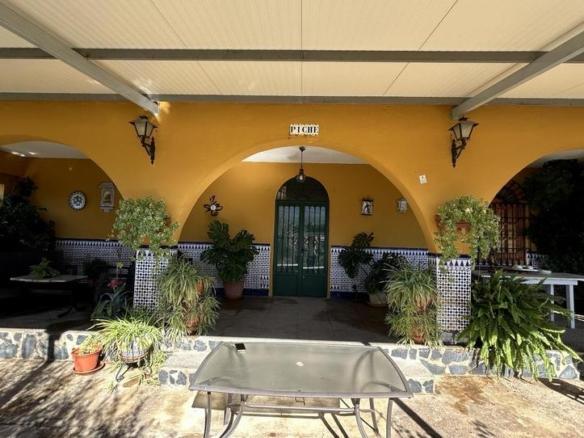 Rustic property for sale in the West