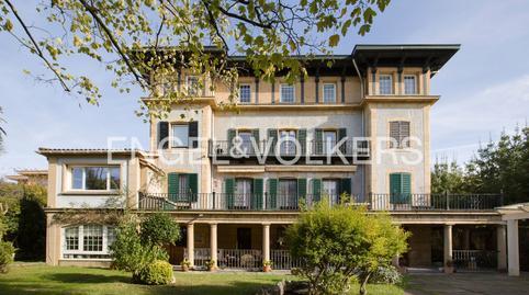 Duplex for sale on Avenida Basagoiti, Neguri