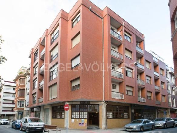 Apartment for sale on Artecalle Kalea, Las Arenas