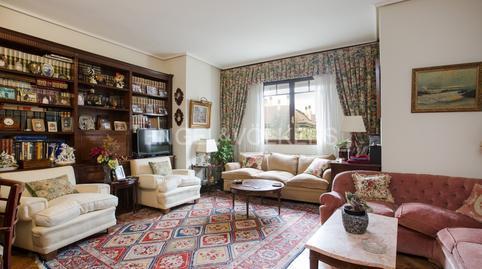 Duplex for sale on Avenida de Basagoiti, Neguri