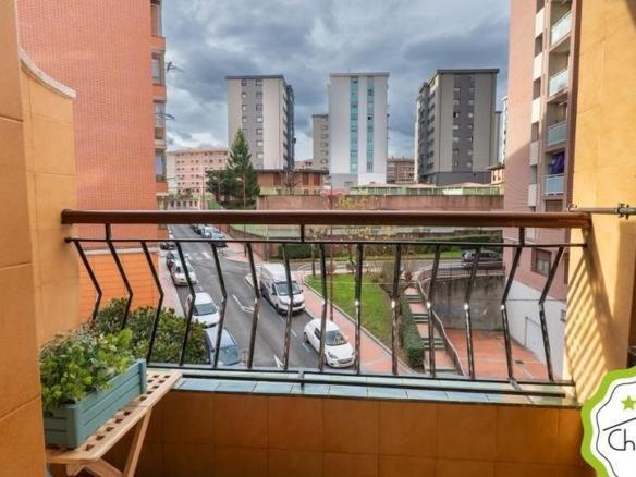 Apartment for sale in Lutxana – Llano