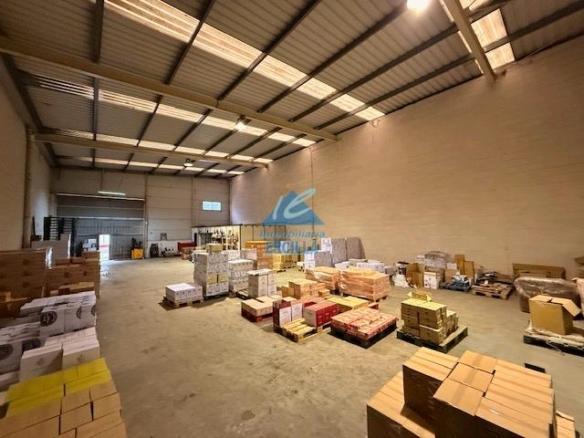 Industrial warehouse for sale at 1 Kalea, Arrigorriaga