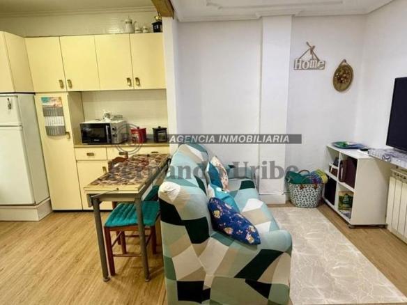 Apartment for sale in Ebaristo Bustintza Kirikiño Kalea, Durango
