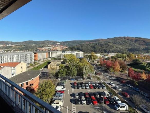 Apartment for sale in Pozokoetxe