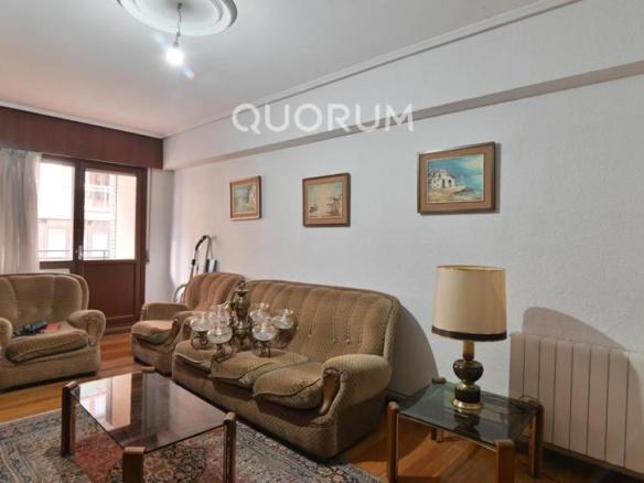 Apartment for sale on Calle del Padre Esteban Pernet, Santutxu – Basarrate