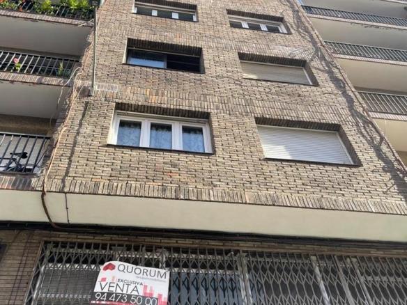 Commercial premises for sale on Julián Bolívar Elorduy Street, Santutxu – Basarrate
