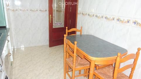 Apartment for sale on Calle Médico Antonio Eguiluz, Santutxu – Basarrate
