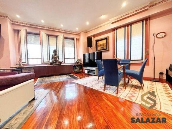 Apartment for sale in Cosme Echevarrieta Kalea, Abandoibarra – Guggenheim
