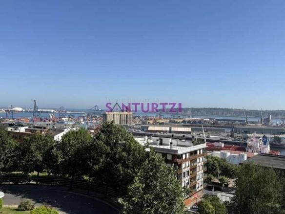 Apartment for sale in Capitán Mendizabal – La Sardinera