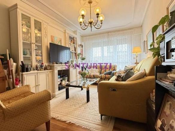 Apartment for sale in Azeta – Abatxolo