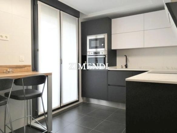 Apartment for sale in Juan de Olazaran Kalea, Durango