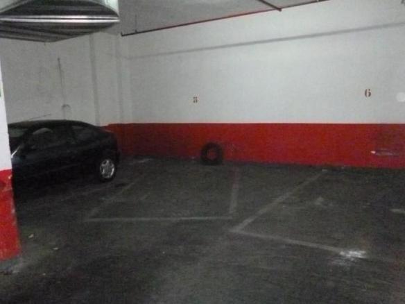 Garage for sale in Luis Petralanda Kalea, Kalero – Basozelai