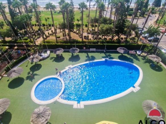 Apartment for sale in Les Amplaries, Vista Mar