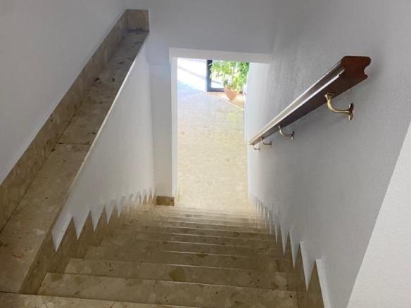 Commercial space for sale in the city center