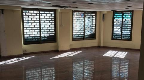 Premises for sale at Carrer de Ramon Llull, 31, Hospital – Plaza del Real