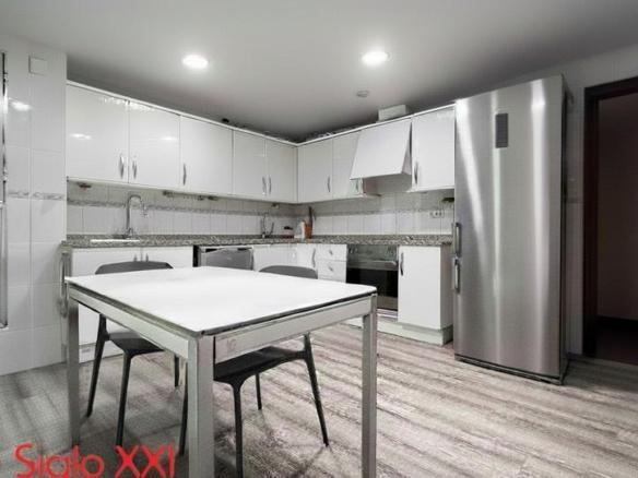 Apartment for sale in Piscinas