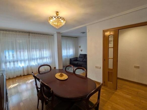Apartment for sale in Carrer de la Mare Vedruna, 18, José Royo Gómez Geologist Park