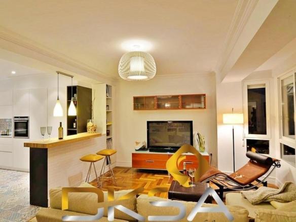 Apartment for sale on Calle Comunio, Centro