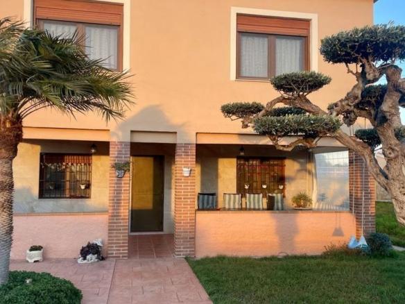 House or villa for sale in Polígon Industrial Collet, 141, Pueblo