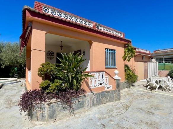 House or villa for sale in Polígono Poligono 13, 75, Pueblo