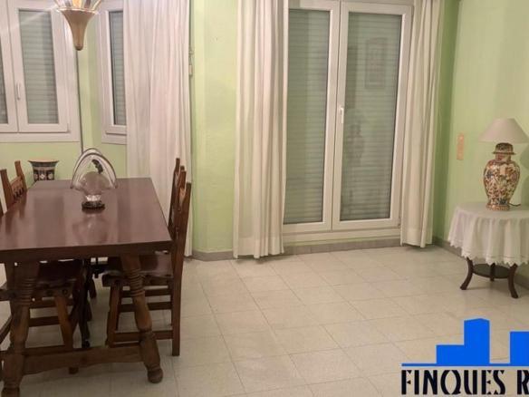 House or villa for sale in the town center