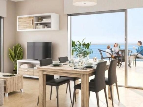 Apartment for sale in Cala Blanca