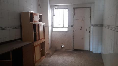 Apartment for sale on Avenida de la Industria, Centro