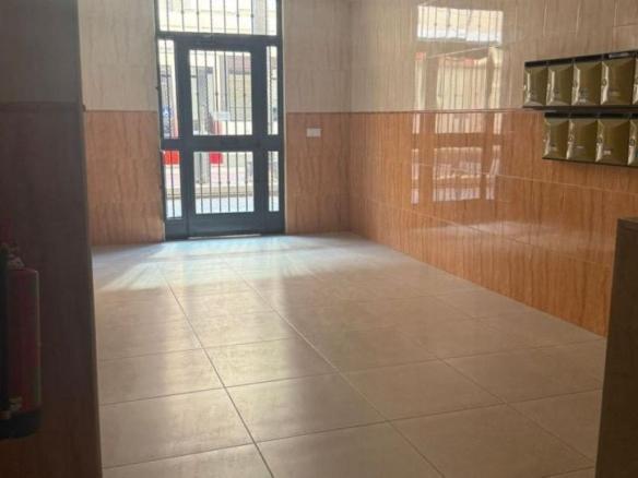 Piso en venta en Ciutat Fallera