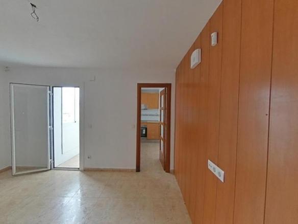 Piso en venta en Joan Salvat I Papasseit, Centre