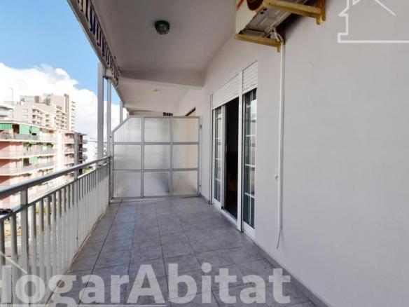 Piso en venta en Calle  Castilla la Mancha, Playa de Gandia