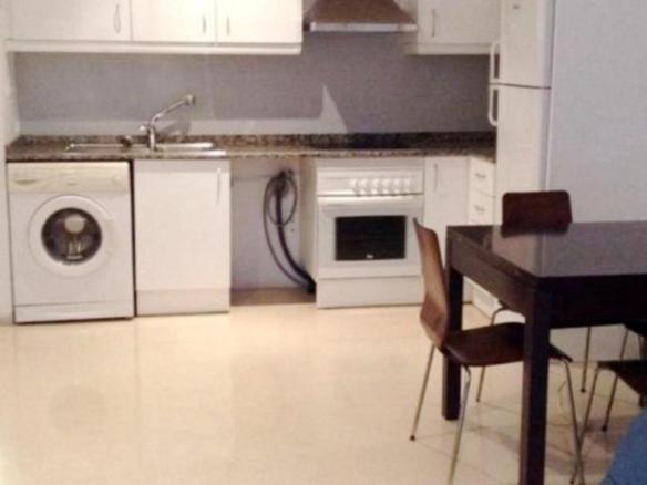 Piso en venta en Calle Guillem Sorolla, El Pilar