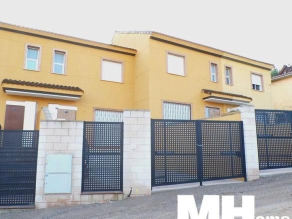 Casa adosada en venta en El Barranquet, Gilet