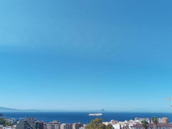 Building for sale in Muelle