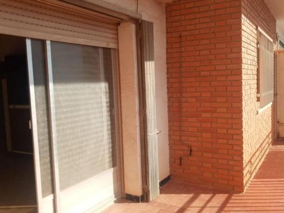 Townhouse for sale on Calle Castillo, Tomelloso