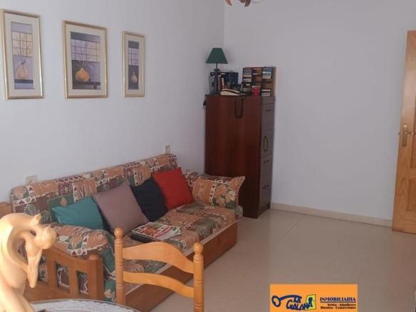 Apartment for sale on Jerez Street, Tomelloso