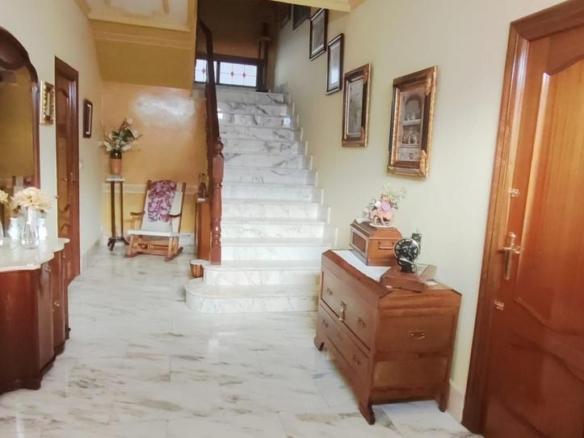 Townhouse for sale in Valdepeñas