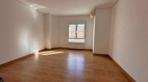 House or villa for sale in Valdepeñas