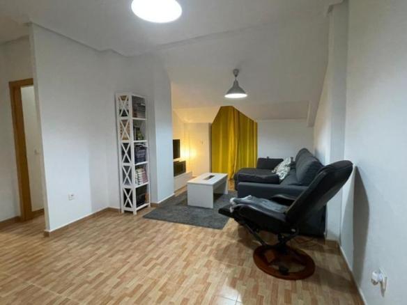 House or villa for sale in Valdepeñas