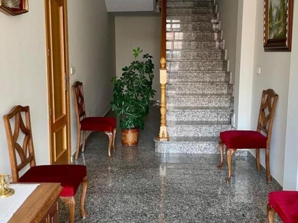 House or villa for sale in Valdepeñas