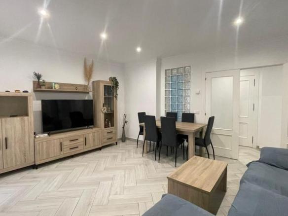 Apartment for sale in Valdepeñas